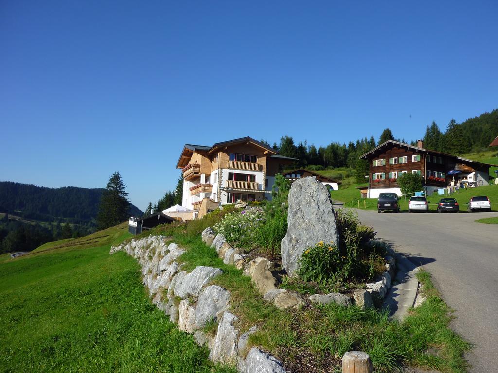 Ferien-Schloessle Michaela Apartment Riezlern Exterior photo
