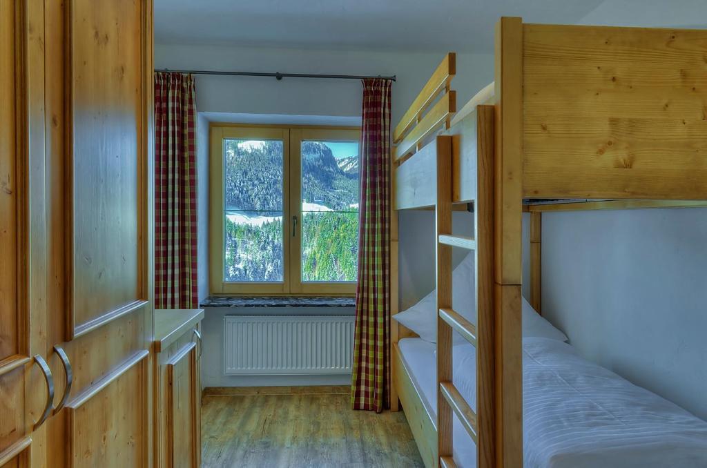 Ferien-Schloessle Michaela Apartment Riezlern Room photo